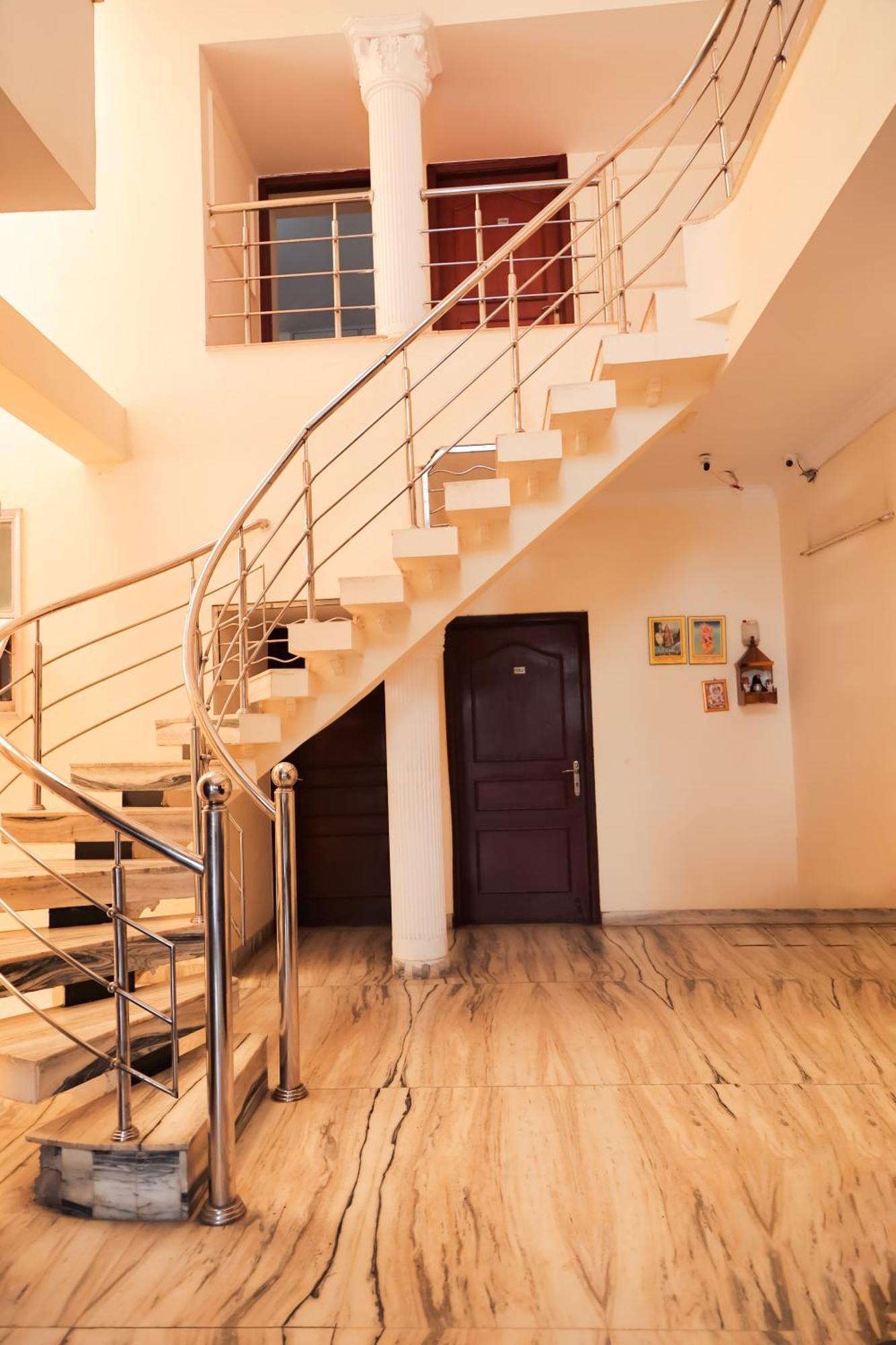 Hotel Green Villa - Near Anand Vihar Station Nowe Delhi Zewnętrze zdjęcie