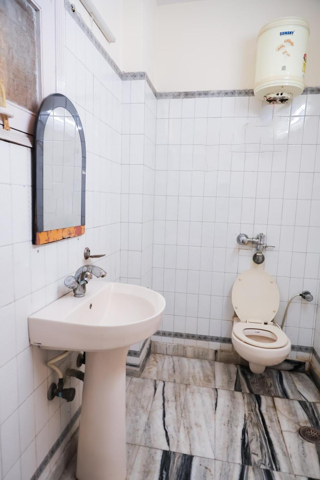 Hotel Green Villa - Near Anand Vihar Station Nowe Delhi Zewnętrze zdjęcie